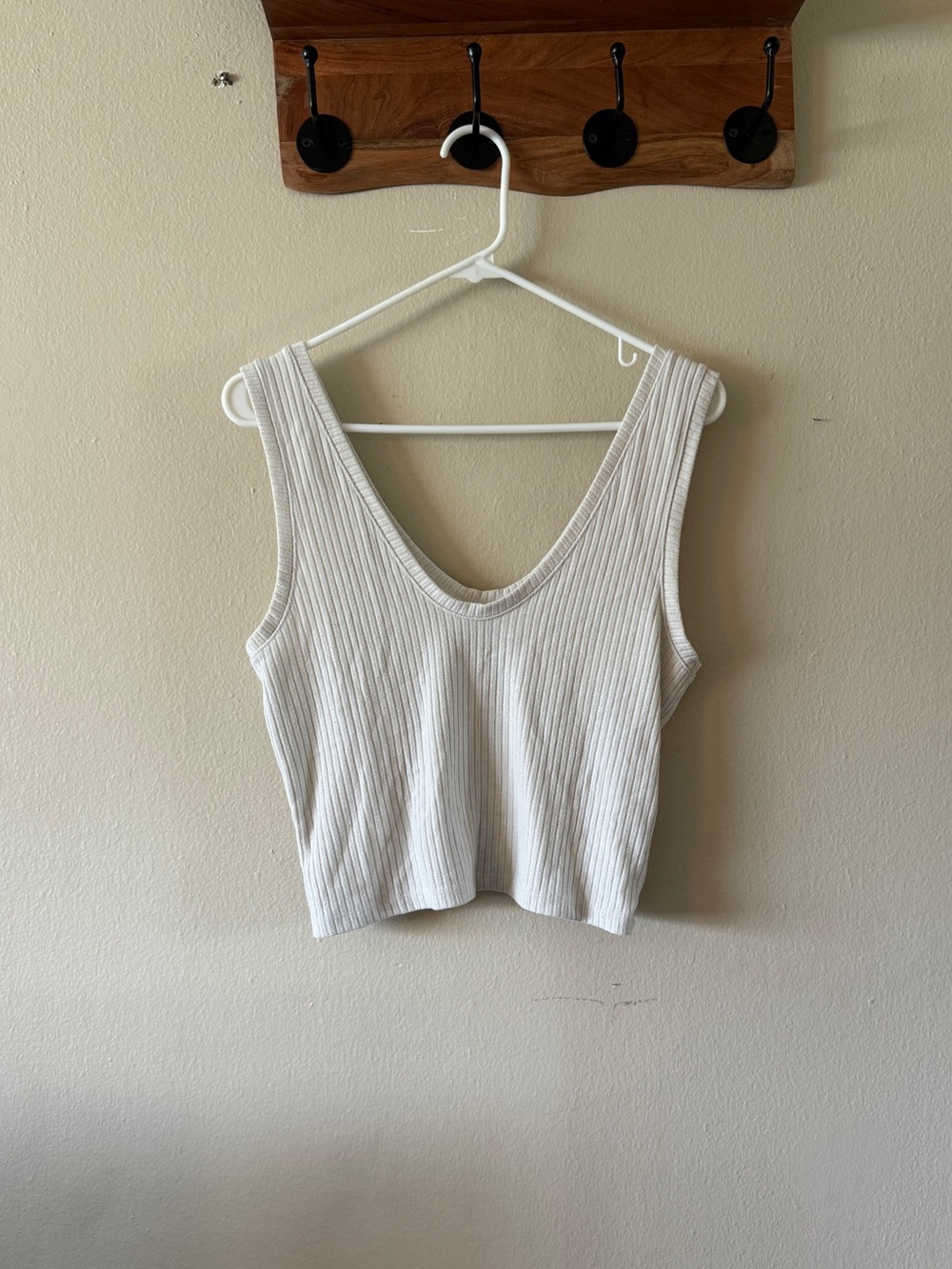 Abercrombie & Fitch Off White Ribbed Scoop Neck Tank Top Layering Basic size L